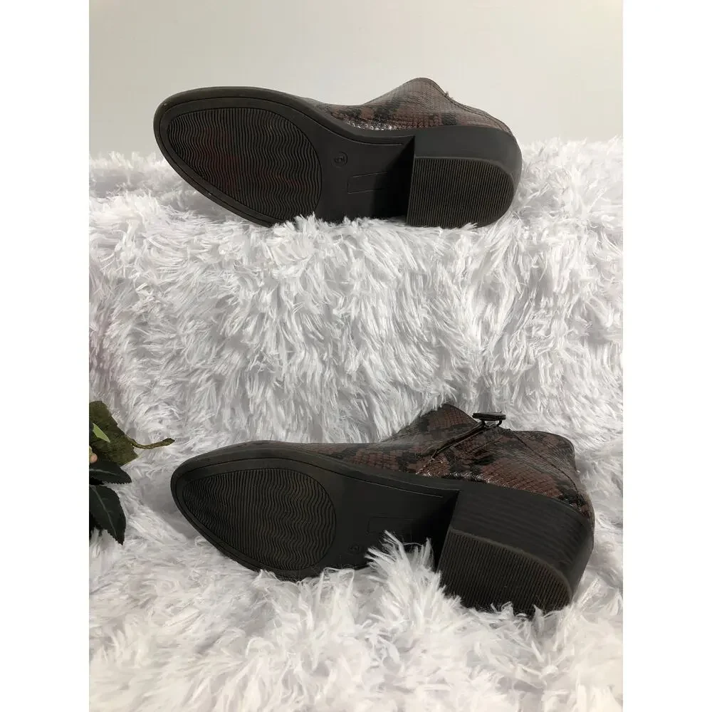 SO Angelfish Women's Ankle Boots Brown Snake Print‎ 6M Zipper Side Block Heel
